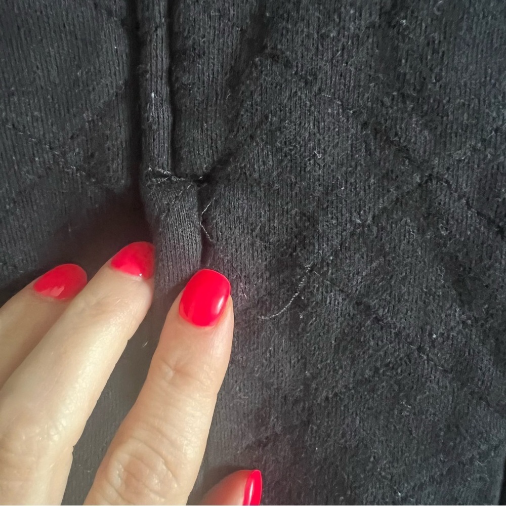 The North Face Black Quilted Jacket with Tailored Fit Small - Picture 3 of 5